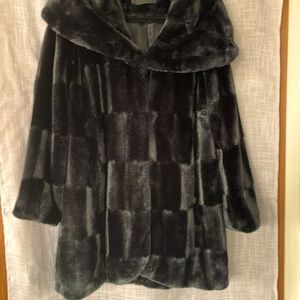 TAHARI  Black Faux-Mink
